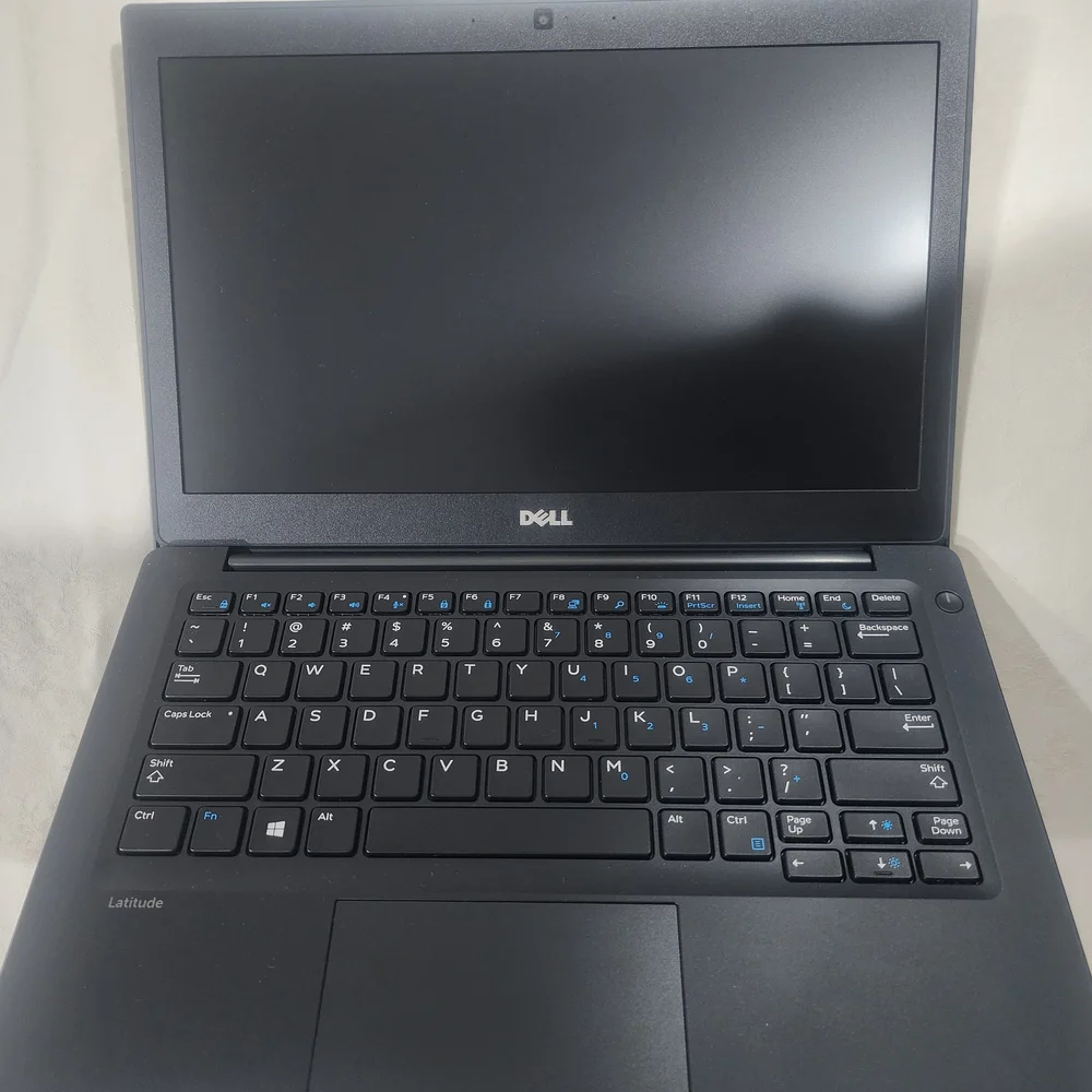 Dell Black Laptop with Matte Finish and Standard Design